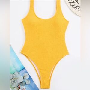 New Women's Vibrant Yellow One-Piece Swimsuit Small Sexy Bold Beach Never Worn